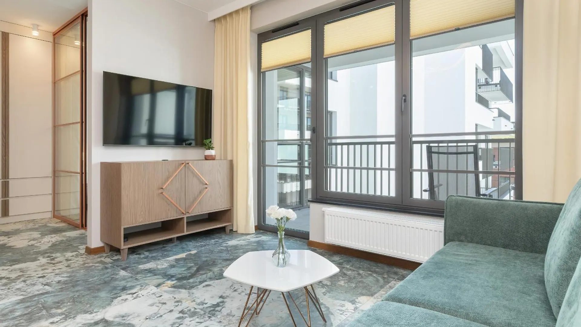 Apartment Stylowe Apartmenty Z Parkingiem W Cenie W Gdansku Centrum By Renters